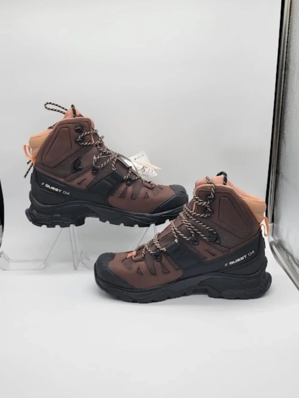 SALOMON Quest 4 GTX Women’s 8.5 Hiking Backpacking Boots Brown Black Gore-Tex